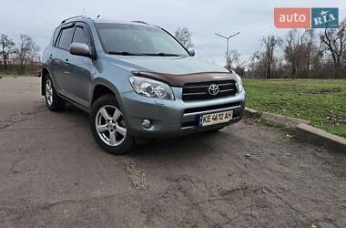 Внедорожник / Кроссовер Toyota RAV4 2006 в Кривом Роге