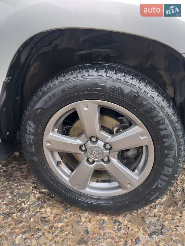 Позашляховик / Кросовер Toyota RAV4 2012 в Тернополі