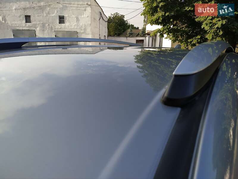 Позашляховик / Кросовер Toyota RAV4 2017 в Кам'янському