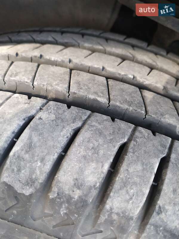 Позашляховик / Кросовер Toyota RAV4 2017 в Кам'янському