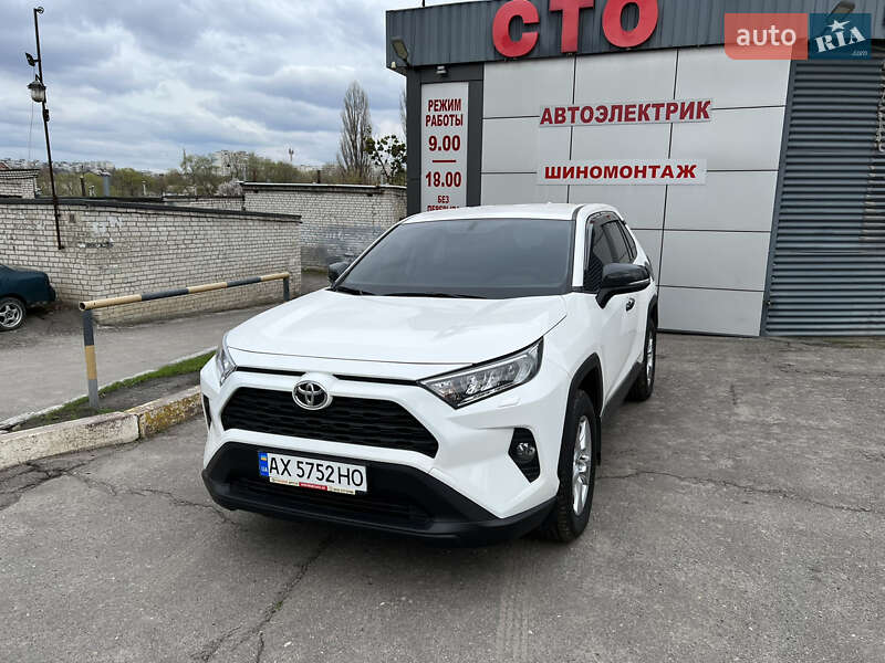 Toyota RAV4 2019