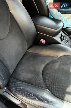 Позашляховик / Кросовер Toyota RAV4 2012 в 