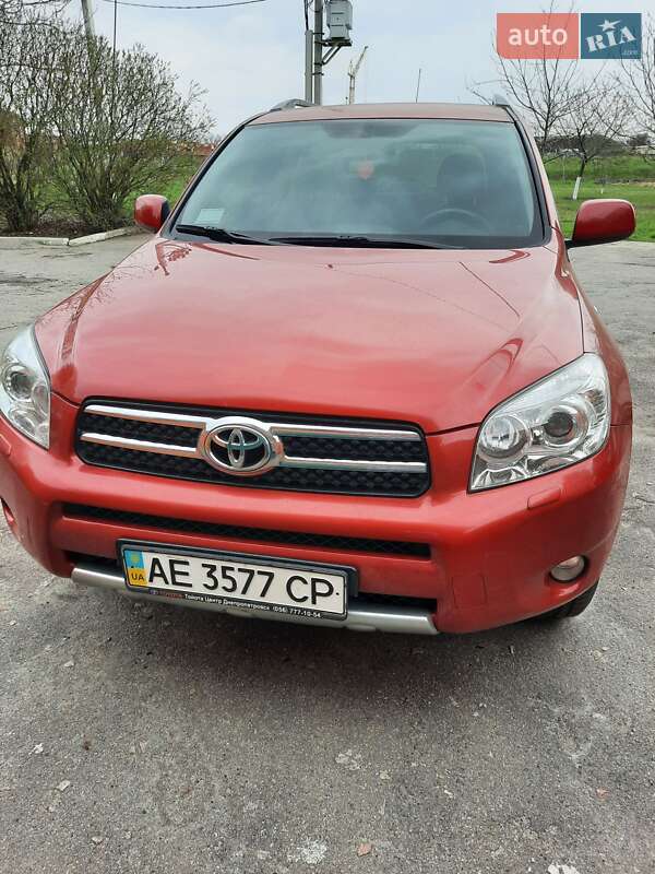 Внедорожник / Кроссовер Toyota RAV4 2008 в 