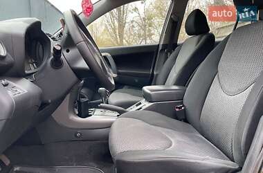 Внедорожник / Кроссовер Toyota RAV4 2006 в 