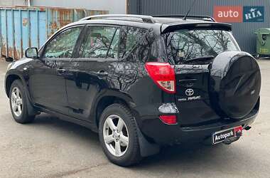 Внедорожник / Кроссовер Toyota RAV4 2006 в 