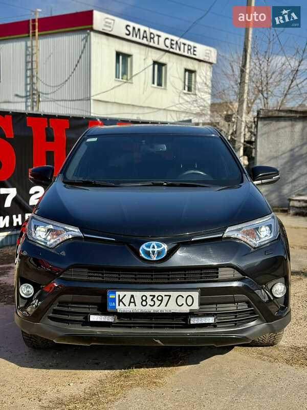 Позашляховик / Кросовер Toyota RAV4 2018 в Києві