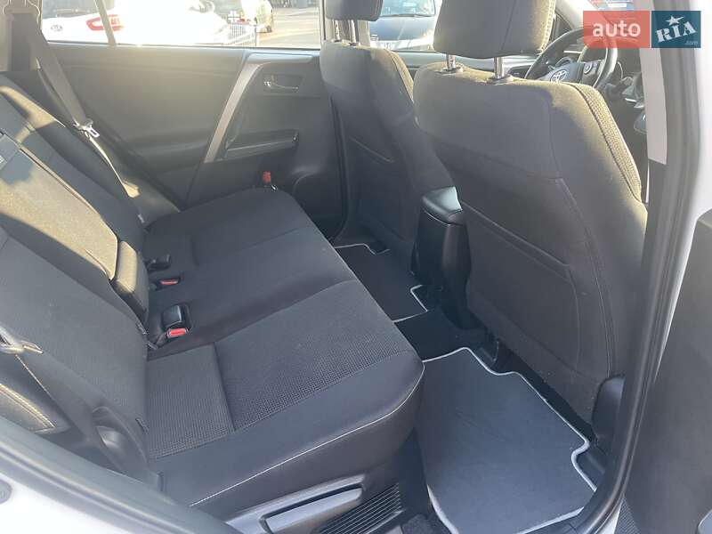 Позашляховик / Кросовер Toyota RAV4 2018 в Києві