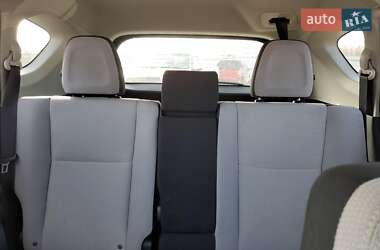 Позашляховик / Кросовер Toyota RAV4 2018 в 