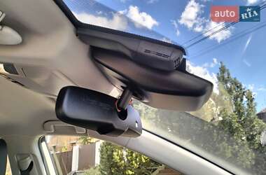 Внедорожник / Кроссовер Toyota RAV4 2021 в 