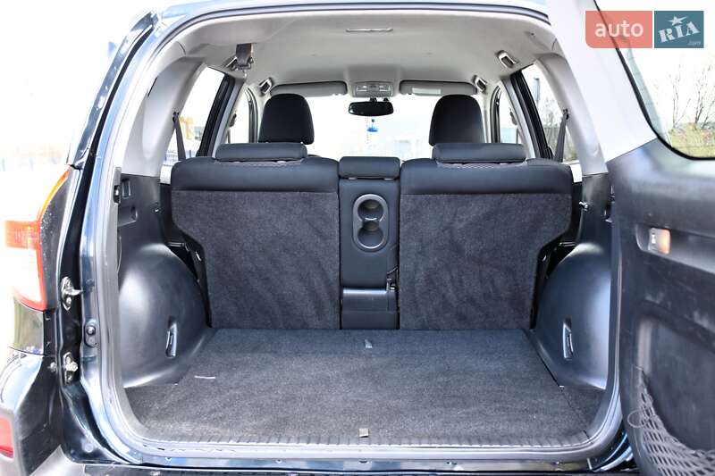 Внедорожник / Кроссовер Toyota RAV4 2010 в Дрогобыче