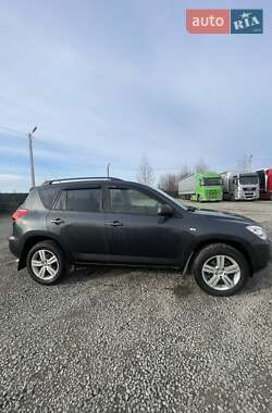 Внедорожник / Кроссовер Toyota RAV4 2006 в 