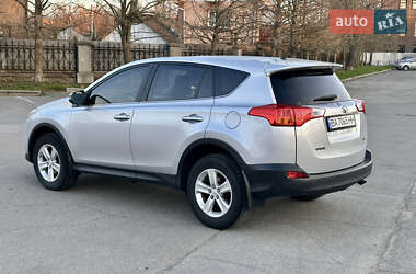 Внедорожник / Кроссовер Toyota RAV4 2013 в 