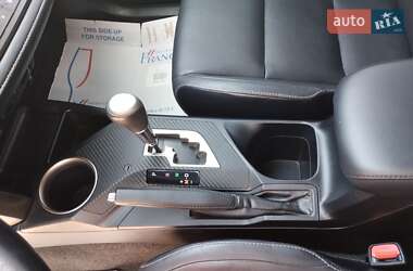 Внедорожник / Кроссовер Toyota RAV4 2014 в 