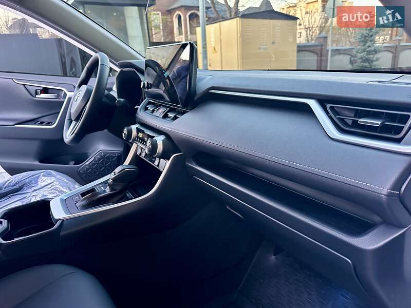 Внедорожник / Кроссовер Toyota RAV4 2025 в Киеве