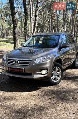 Toyota RAV4 2011