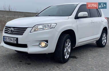 Позашляховик / Кросовер Toyota RAV4 2011 в 