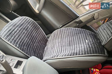Позашляховик / Кросовер Toyota RAV4 2011 в 