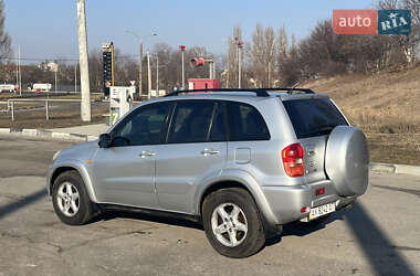 Позашляховик / Кросовер Toyota RAV4 2003 в 