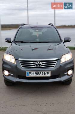 Внедорожник / Кроссовер Toyota RAV4 2010 в 