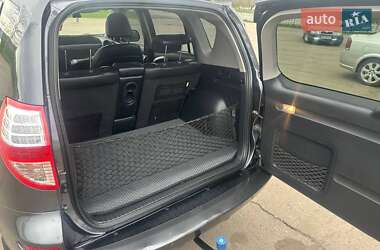 Внедорожник / Кроссовер Toyota RAV4 2010 в 