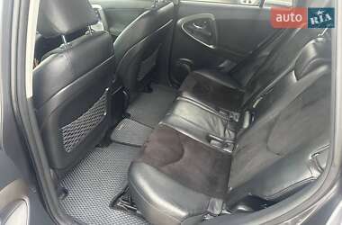 Внедорожник / Кроссовер Toyota RAV4 2010 в 