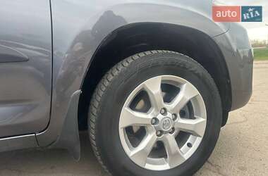 Внедорожник / Кроссовер Toyota RAV4 2010 в 