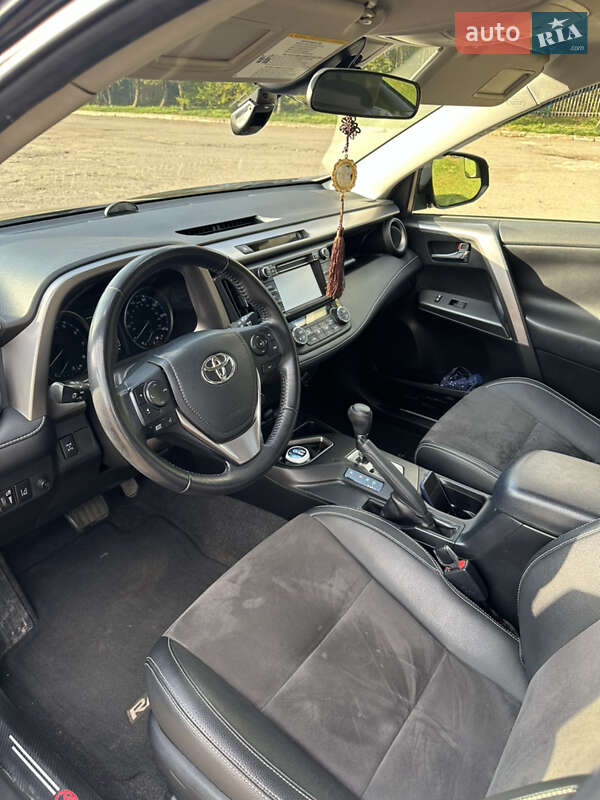 Внедорожник / Кроссовер Toyota RAV4 2016 в Львове фото 9 Внедорожник / Кроссовер Toyota RAV4 2016 в Львове