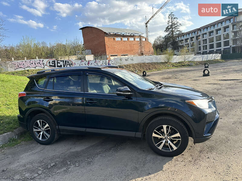 Внедорожник / Кроссовер Toyota RAV4 2016 в Львове фото 6 Внедорожник / Кроссовер Toyota RAV4 2016 в Львове