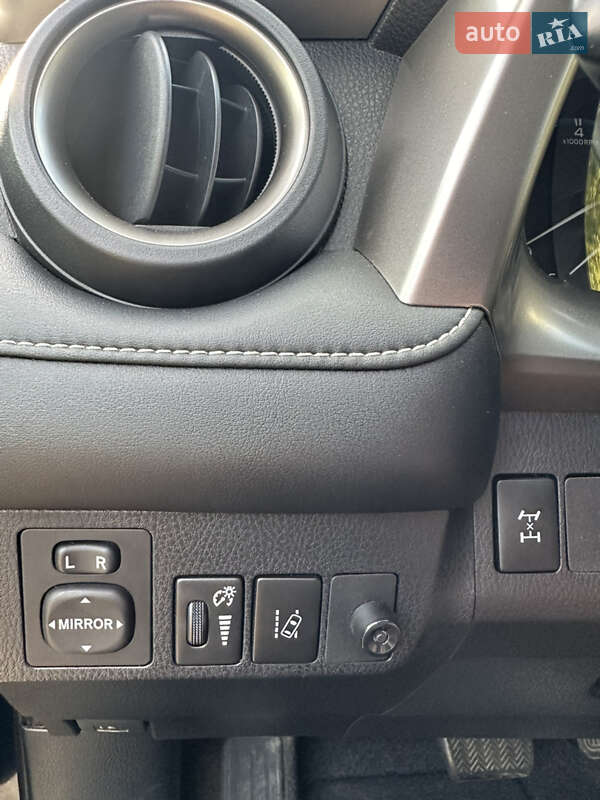 Внедорожник / Кроссовер Toyota RAV4 2016 в Львове фото 18 Внедорожник / Кроссовер Toyota RAV4 2016 в Львове