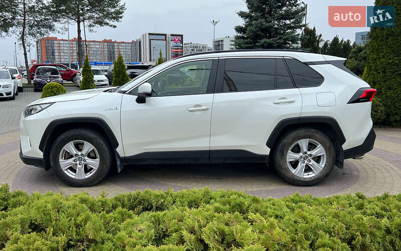 Внедорожник / Кроссовер Toyota RAV4 2019 в Львове