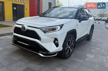 Позашляховик / Кросовер Toyota RAV4 2021 в Києві
