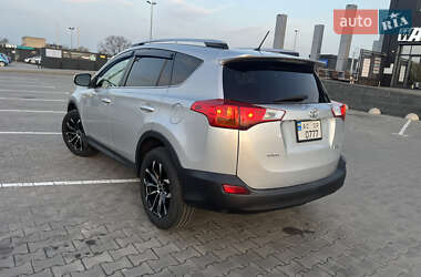 Внедорожник / Кроссовер Toyota RAV4 2013 в 