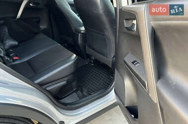 Внедорожник / Кроссовер Toyota RAV4 2013 в 