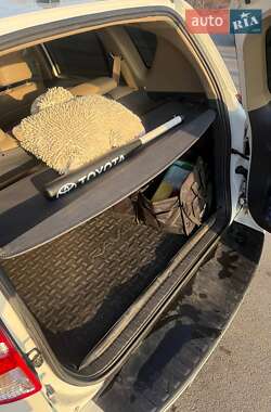 Внедорожник / Кроссовер Toyota RAV4 2010 в 