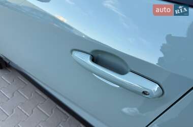 Внедорожник / Кроссовер Toyota RAV4 2023 в 