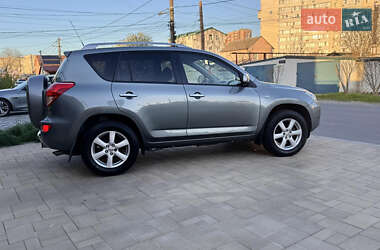 Внедорожник / Кроссовер Toyota RAV4 2008 в 
