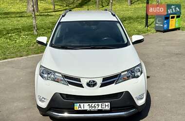 Внедорожник / Кроссовер Toyota RAV4 2013 в 