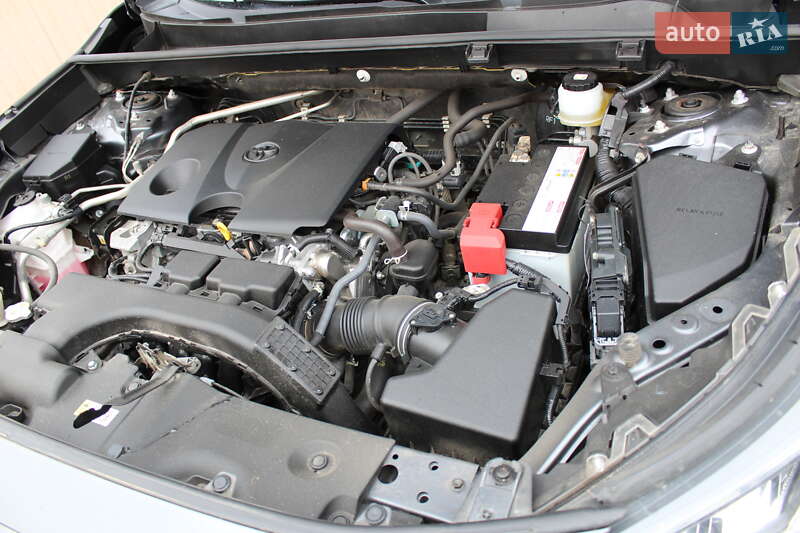 Внедорожник / Кроссовер Toyota RAV4 2022 в Ровно