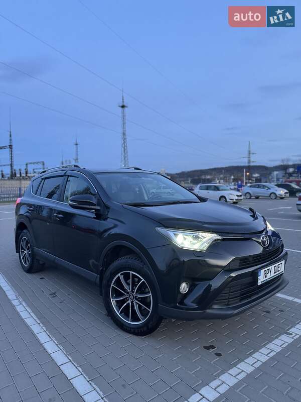 Toyota RAV4 2016