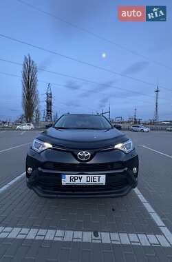 Внедорожник / Кроссовер Toyota RAV4 2016 в Львове