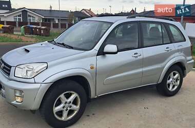 Позашляховик / Кросовер Toyota RAV4 2004 в Іршаві