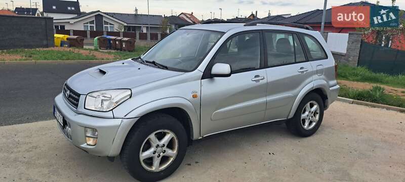 Toyota RAV4 2004
