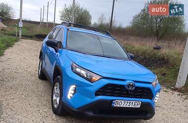 Toyota RAV4 2021
