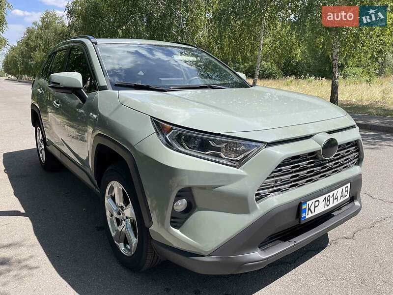 Toyota RAV4 2021
