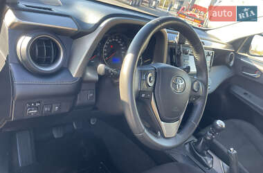 Внедорожник / Кроссовер Toyota RAV4 2013 в 