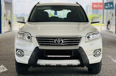 Внедорожник / Кроссовер Toyota RAV4 2011 в 