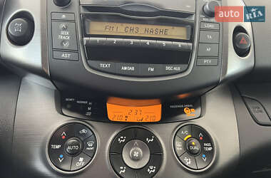 Внедорожник / Кроссовер Toyota RAV4 2011 в 