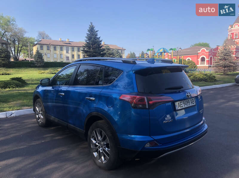 Позашляховик / Кросовер Toyota RAV4 2017 в Кам'янському фото 11 Позашляховик / Кросовер Toyota RAV4 2017 в Кам'янському