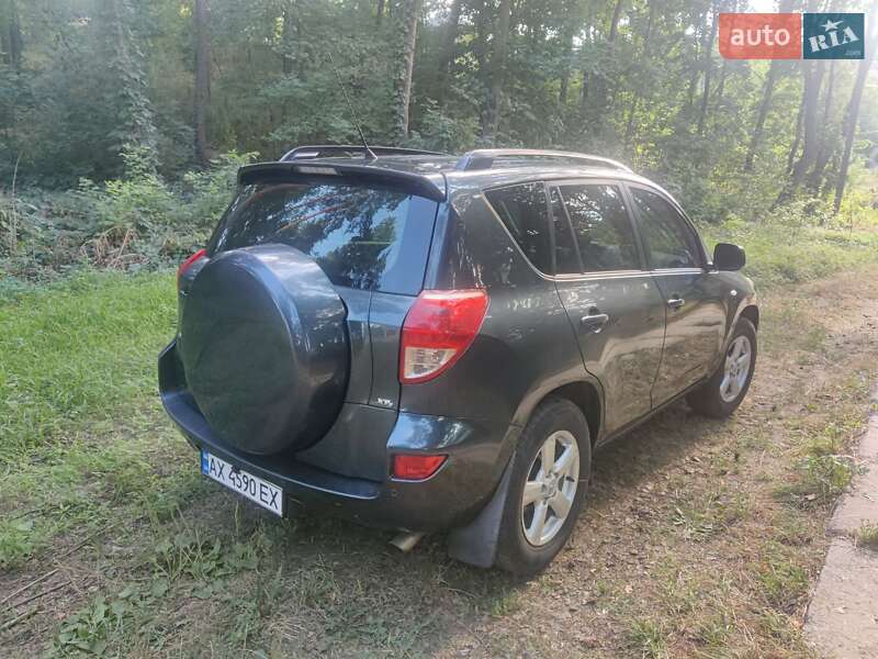 Позашляховик / Кросовер Toyota RAV4 2006 в Люботині фото 6 Позашляховик / Кросовер Toyota RAV4 2006 в Люботині