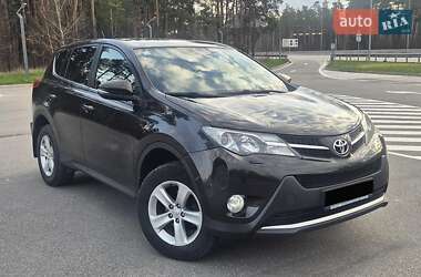 Внедорожник / Кроссовер Toyota RAV4 2014 в 